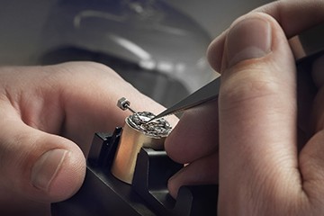 福州欧米茄手表有水珠维修